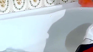 Splash Down Featuring Sammi Tye