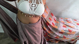 Hot Mature Indian Big Boobs Bhabhi Had Hot Romantic Sex with Her Skinny Devar and Cum Facial