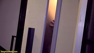 My Wife Squirts Extreme During Porncasting