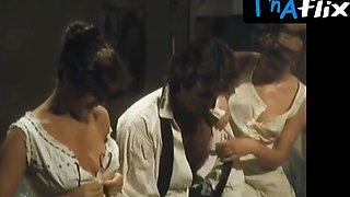 Unknown Bootie, Globes Gig in Black Venus