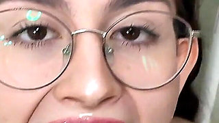 Toilet Fetish BJ Cum Pee Each Other