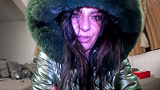 Shiny Leggings Cameltoe, Downjacket Play & Anal Plug Solo Fetish