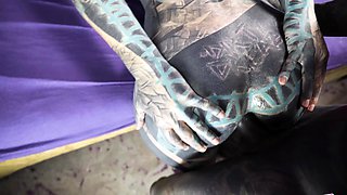 Alt hottie Anuskatzz wants to be fucked in her ass