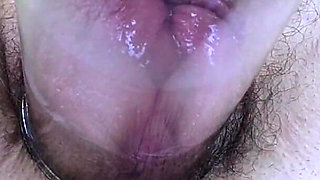 MILF Big Labia Extreme Pussy Pump
