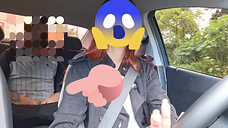 Mulher Motorista De Aplicativo Pega Cliente Se Masturbando Por Tras