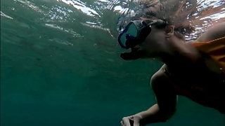 Snorkel Slut: Tight Bikini, Dive Mask & Underwater Fin Tease