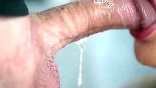 German Babe's Sloppy Deepthroat BJ