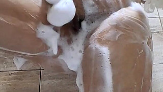 Big Ass Wife Taking a Shower