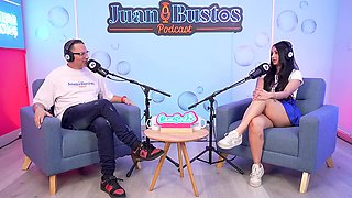 Latina Modelo Wc Destroza Su Pequeno Clitoris Masturbandose Hasta Retorcerse En Sus Orgasmos!