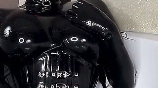Cristal Kinky Rubber Doll Solo in Tub