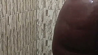 Big Booty Morning Shower