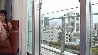 美人妻が寝取られエッチで恥ずかしがりながら剛毛オマンコ濡れる