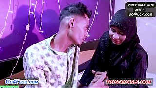 Dive into forbidden passion with a Muslim bhabhi's seduction