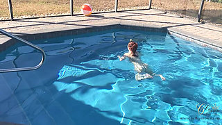 I Ass at the Pool