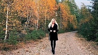 Big titty babe Layla Rose solo dildo masturbation