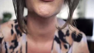 Sasha Curves – Your Manipulatve Aunt