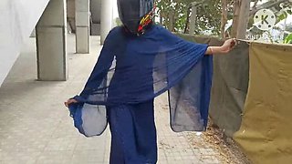 Outdoor Dhaka Bhabhi’s Cheating Dance – Husband Gets Fooled Hidden in Village