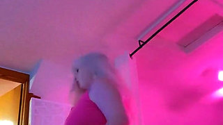 Get and Get Down to the Ground Work the Glutes and Built That Butt