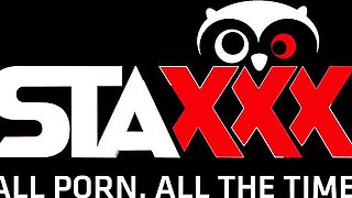 Erotic lassie at staxxx video