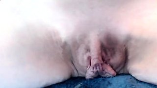 Wow ! Toying both my wide gaping holes (Simone)