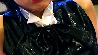 Amateur Couple in Car Blowjob and Facial Cumshot