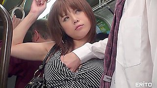 Japanese Sex Public Fetish: Reverse Nanpa On The Bus