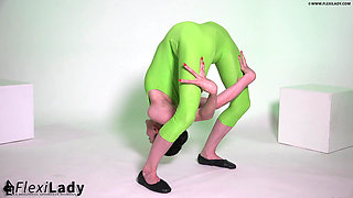Contortion to the Extreme