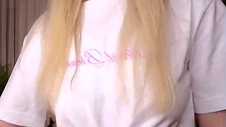 sexy amateur hot blonde teen show webcam