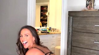 Cute amateur webcam teen girl toying pussy on webcam