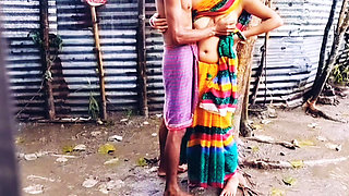 Big Tits Big Ass Desi Bhabi in Teen age Fucks Devar in outdoor Rainy season.