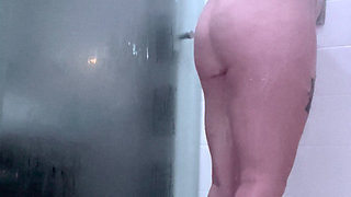 Steamy Shower with Miley Coxxx BBW Throwback