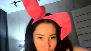 Cute blonde amateur webcam teen masturbating