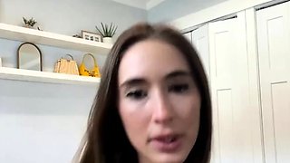 Hot brunette from squirt masturbating on webcam