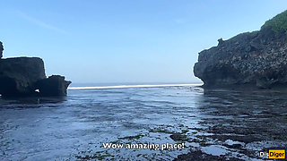 I Met a Beautiful Mermaid on an Island and Gave Her Legs so That