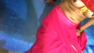 Desi bhabhi ki chudai Village teen girl first time sex , village beutiful girl xxx videos