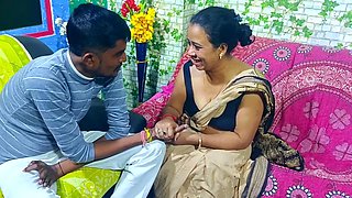 Desi hot young Sasu Maa and Damat they had sex together when his daughter was not home.