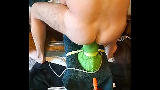 Crackers XL is a Monster