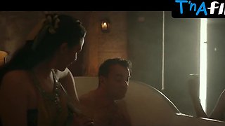 Astrid Meloni Bum, Hooters Sequence in Pervs Out