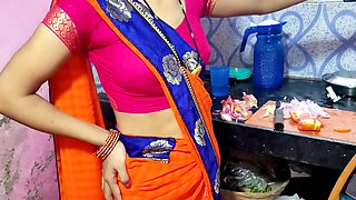 Indian bhabhi Desi Bhabhi Gand Chudai Video kitchen bur chudai video