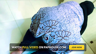 Egyptian Hot BBW Maid Stuck Under Bed & I Masturbate After Seeing Her Big Naked Ass