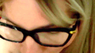 Im Giving My Best Friends Ex-boyfriend a Hot Blowjob