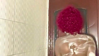 Peeing While Having My Bath Was so Much Fun