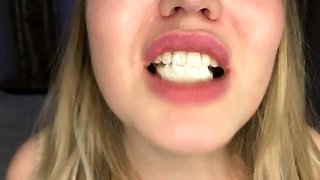Shye White Bubble Trouble Tiny In My Gum