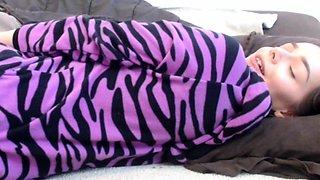 Webcam fun mature brunette with toys cum on cam