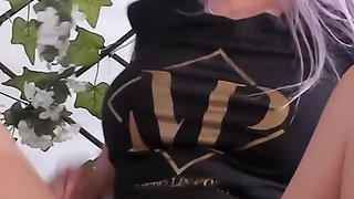 Busty MILF Ashleygrey: Oily Footjob & Deep Throat Seduction