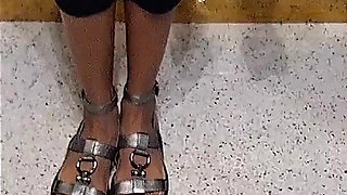 Nola Car Session with Que's Hood Creole Soles Nude Toes Dry Footjob