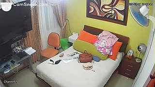 IPCAM - Latina dressing up after shower