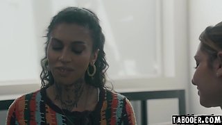 Ravyn Alexa's College girl Exchange Three-way!