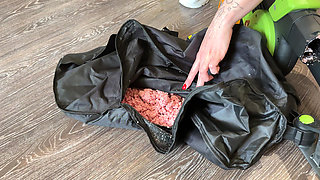 Sausage Sucking Maid Play