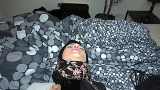 Muslim Hijabi Babe's Secret Sex with Stepbrother